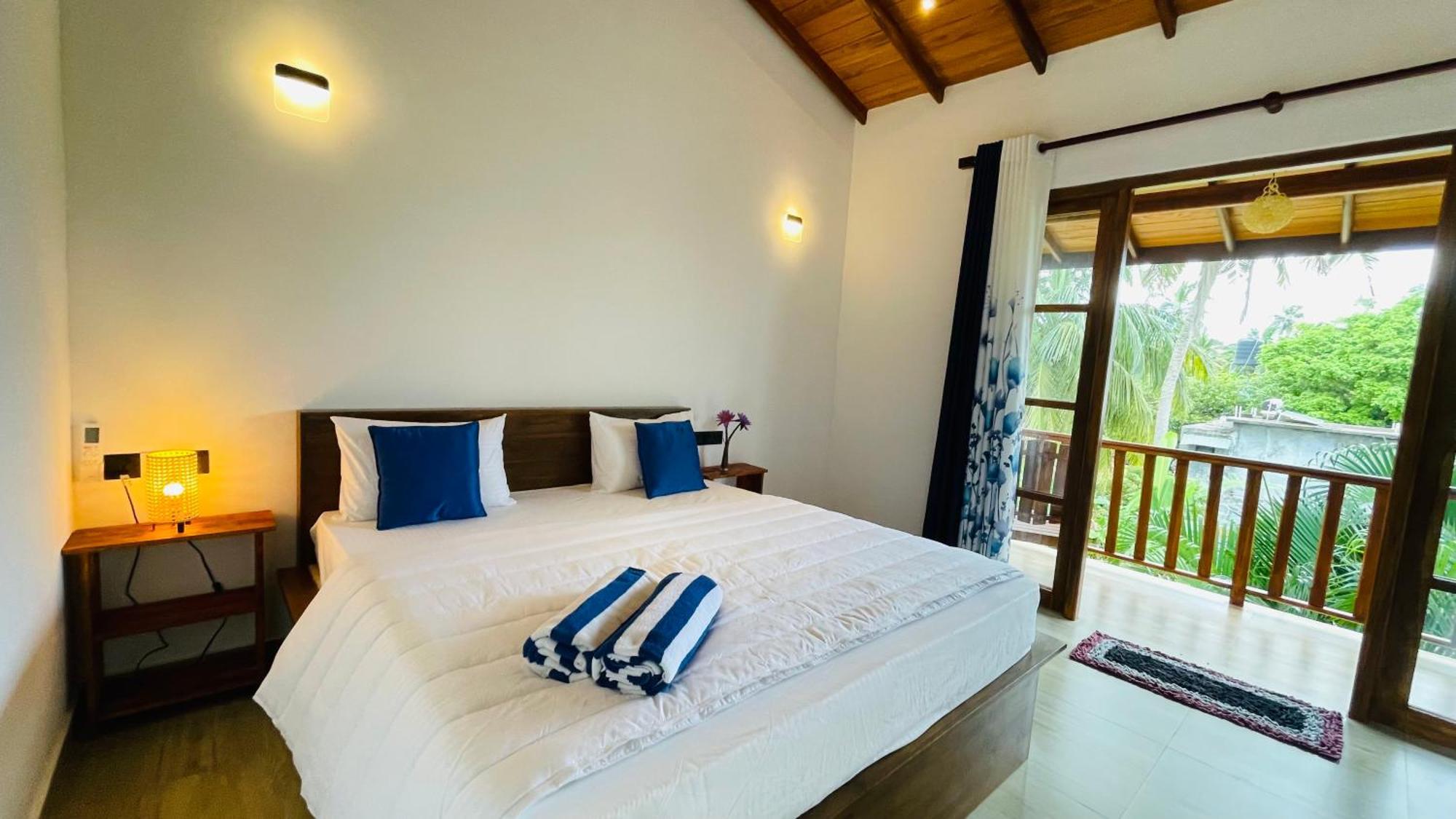 The Point Mirissa Hotel Bagian luar foto