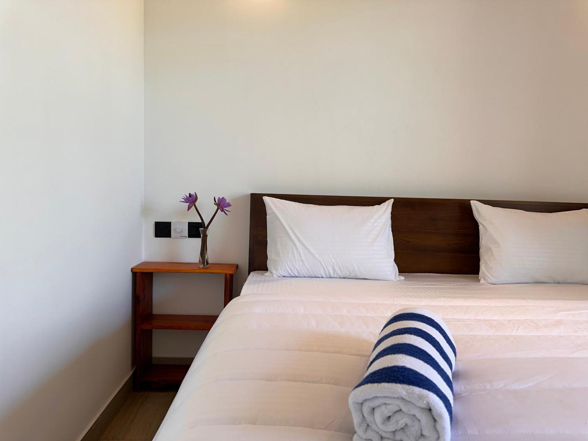The Point Mirissa Hotel Bagian luar foto