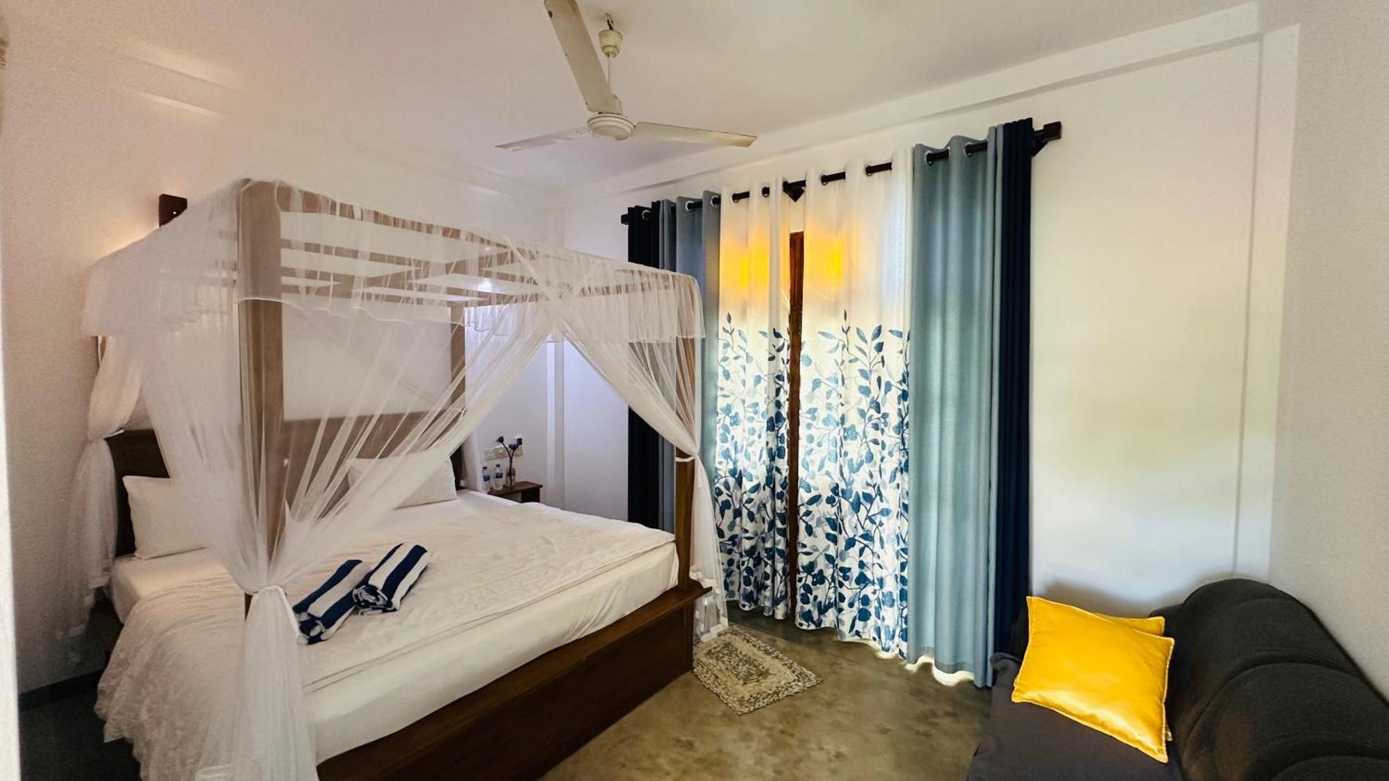 The Point Mirissa Hotel Bagian luar foto