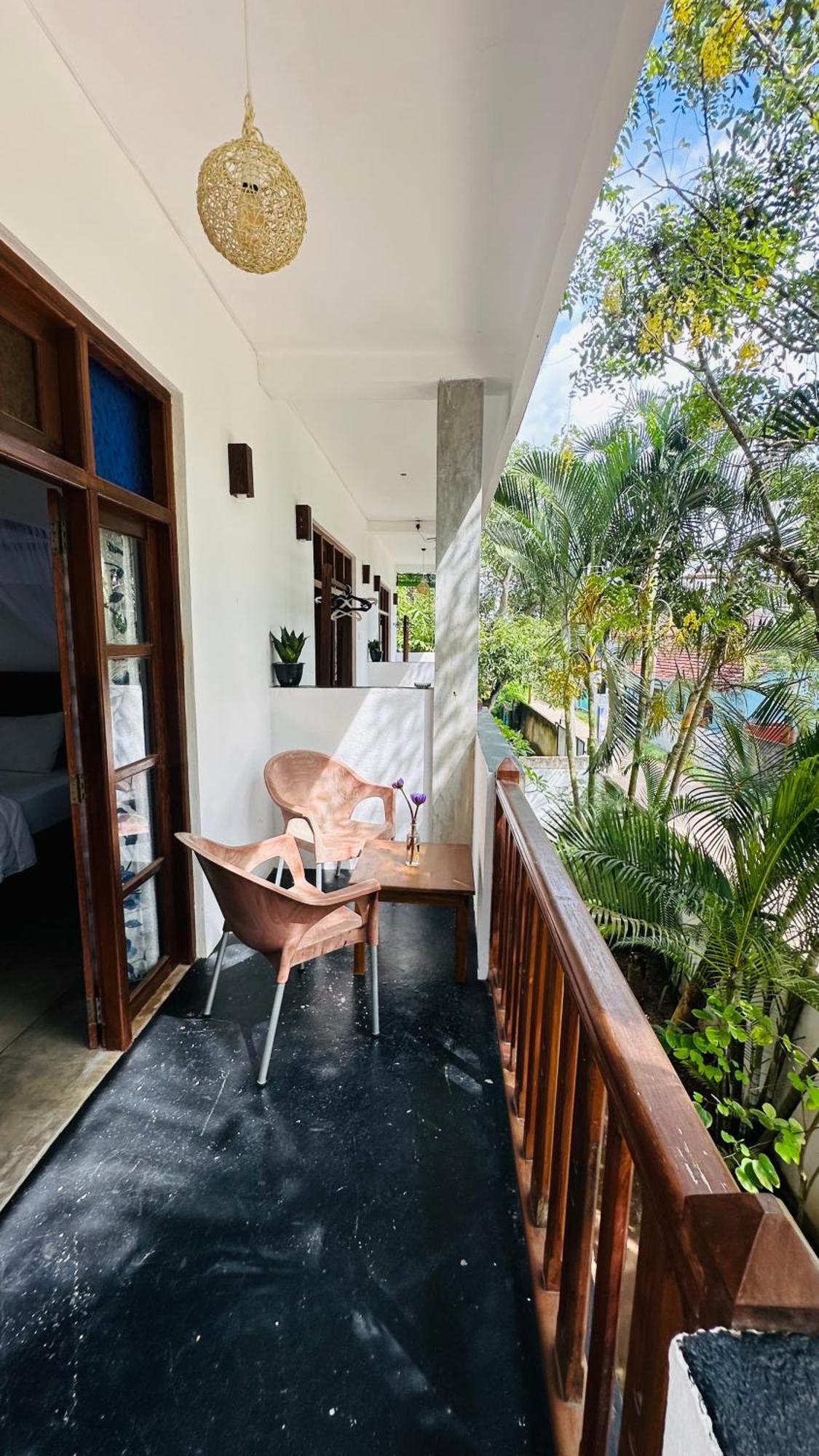 The Point Mirissa Hotel Bagian luar foto