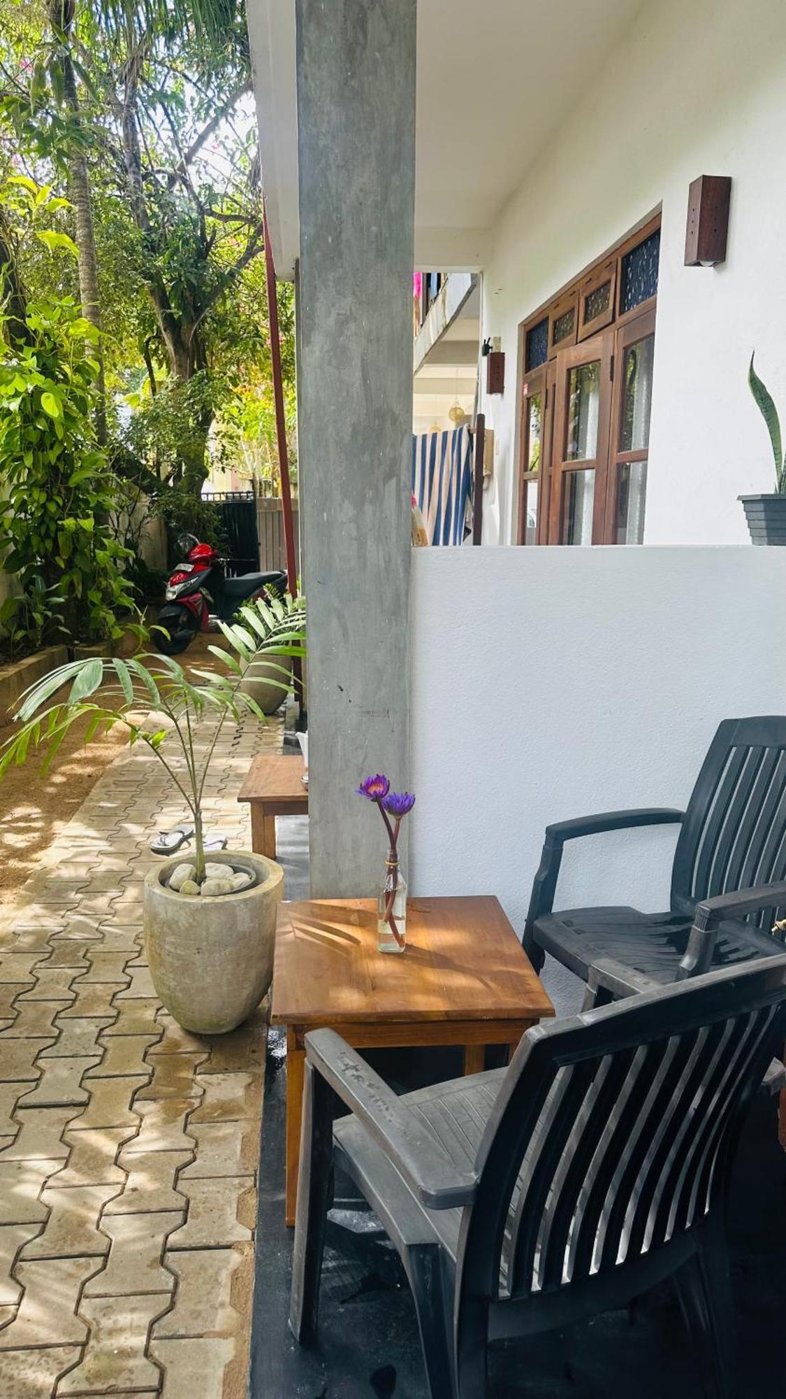 The Point Mirissa Hotel Bagian luar foto